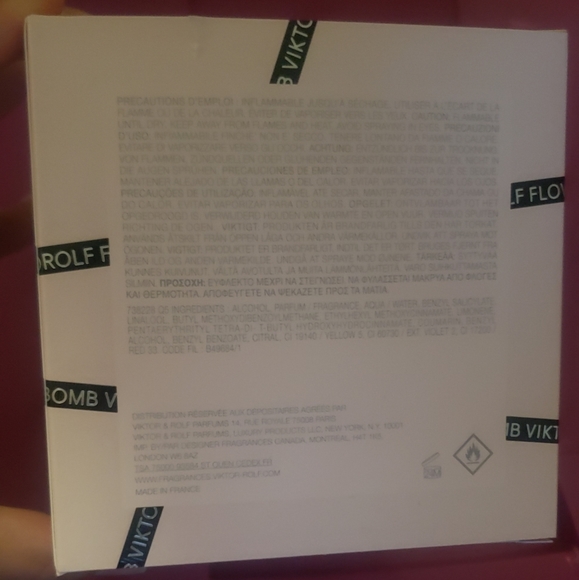 Viktor & Rolf Flowerbomb 3.4oz L'eau de parfum in box - Picture 8 of 10